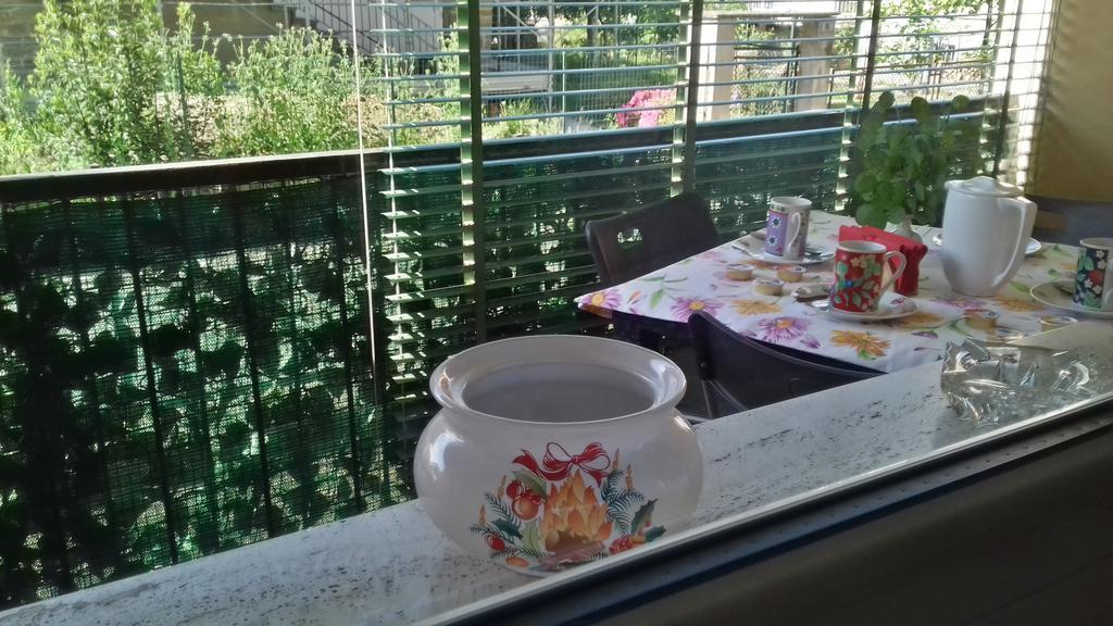 Appartamento Corallo Арона Екстер'єр фото